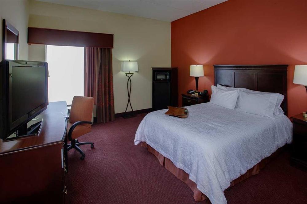 Hampton Inn Winfield Teays Valley Room photo